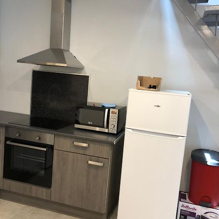 Appartement En Centre Ville อิแยร์ ภายนอก รูปภาพ